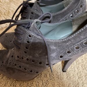 Pura Lopez Oxford bootie